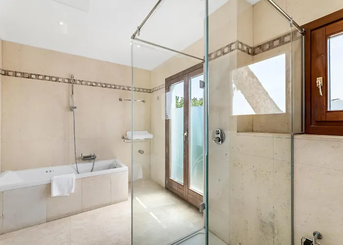 About Puente Penthouse * Μαρμπέλλα