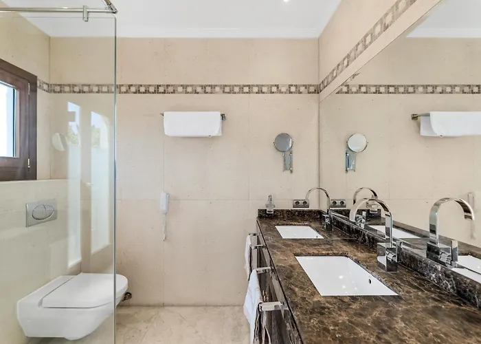 About Puente Penthouse * Μαρμπέλλα