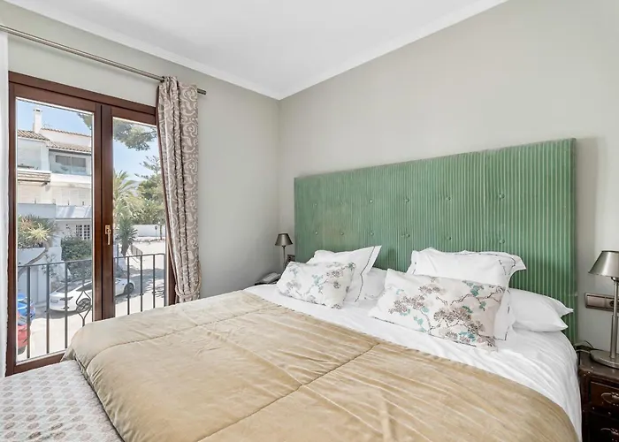 About Puente Penthouse