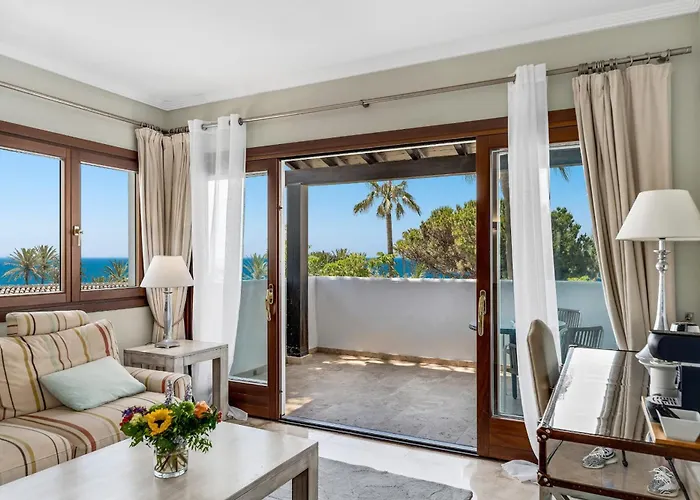 About Puente Penthouse شقة *